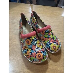 Lila Spa Comfort Shoes Womens Size 8.5 Floral Slip On Clogs Slip Resistant *SPOT